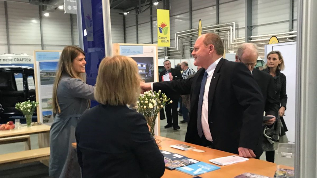 Thomas Webel Minister für Landesentwicklung und Verkehr am Messestand